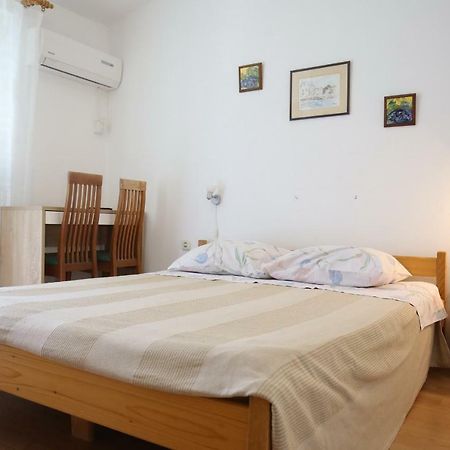 Apartment And Rooms Roko Zaglav 외부 사진