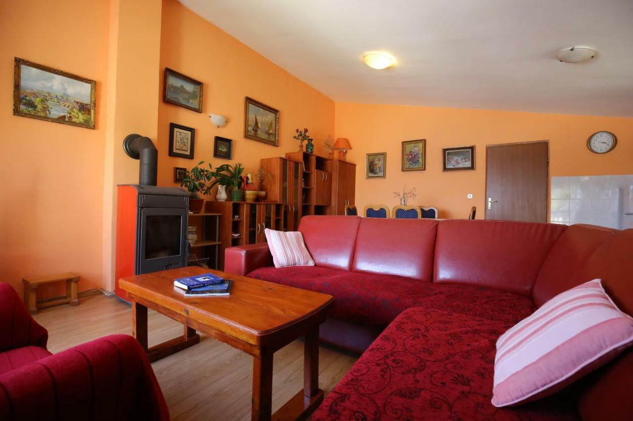 Apartment And Rooms Roko Zaglav 외부 사진