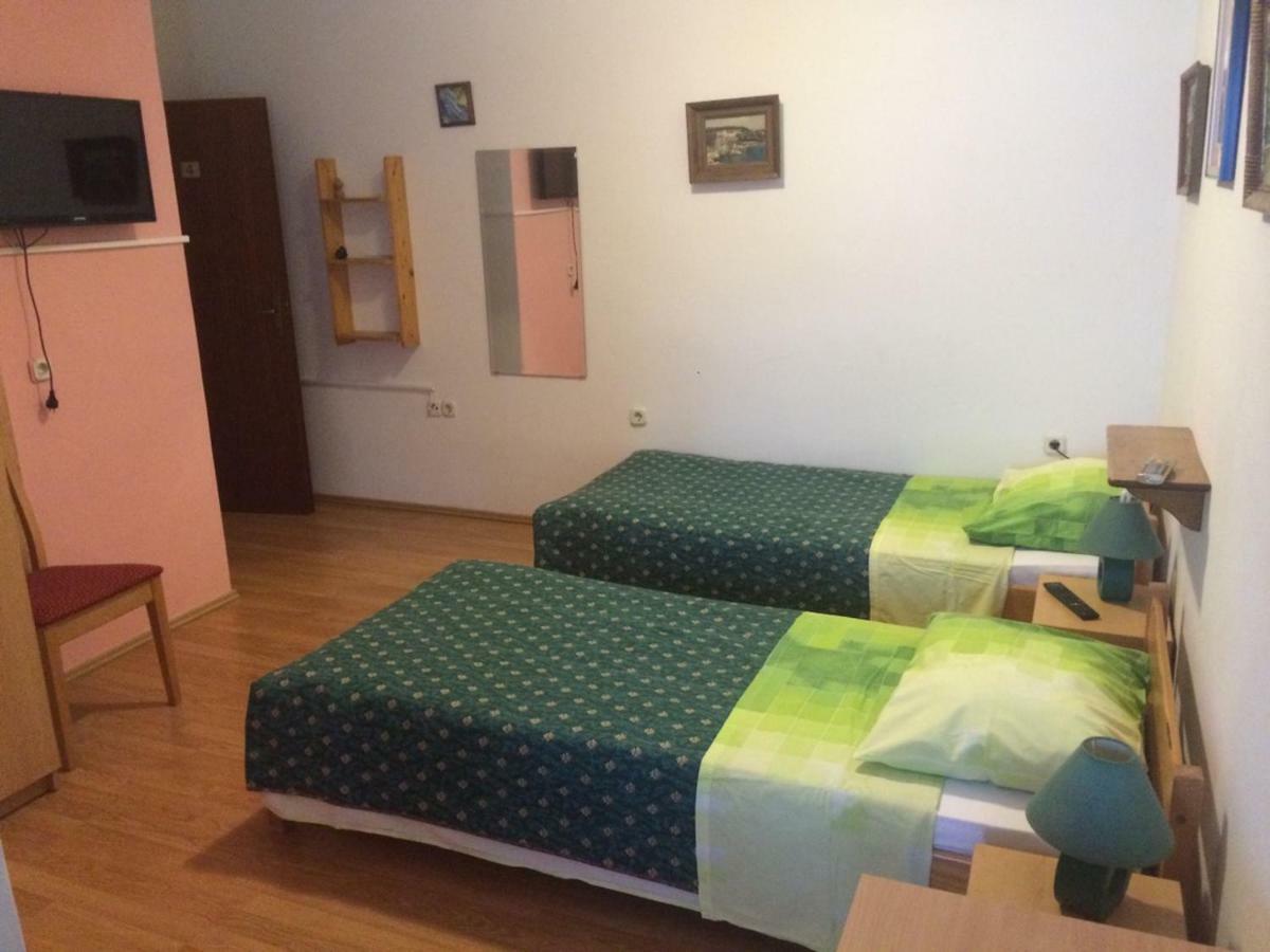 Apartment And Rooms Roko Zaglav 외부 사진