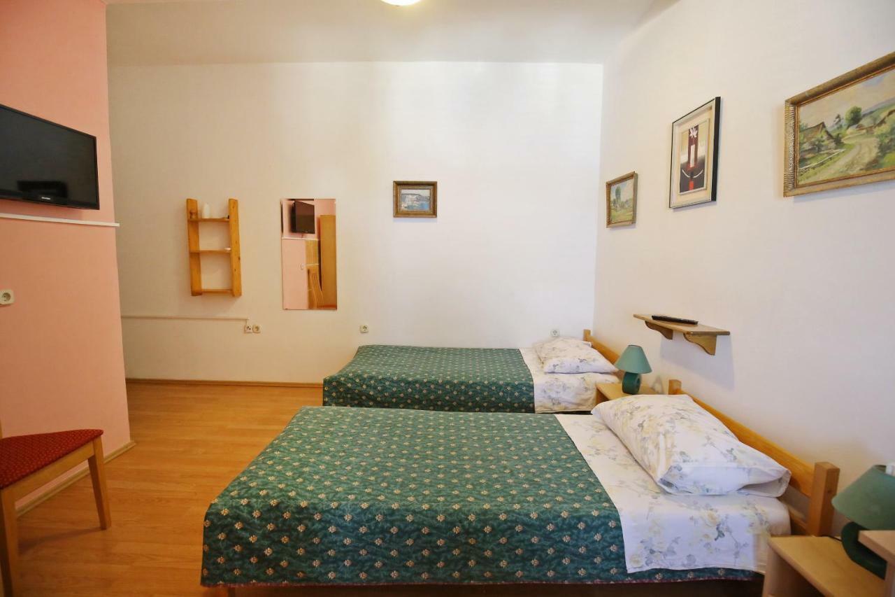 Apartment And Rooms Roko Zaglav 외부 사진